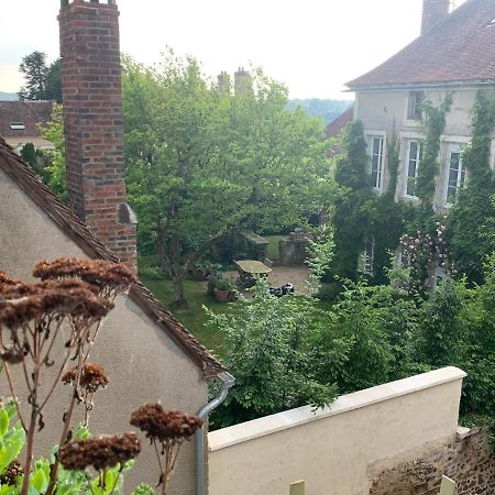 Le Nid Perche Panzió Saint-Sauveur-en-Puisaye Kültér fotó